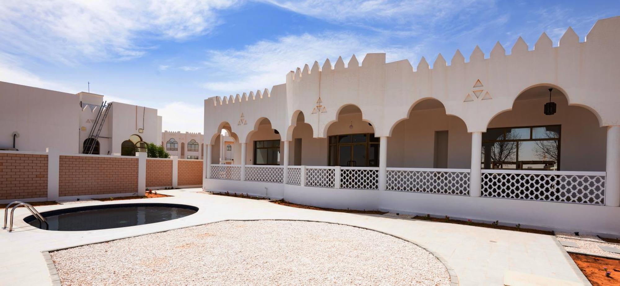 Liwa Hotel Mezairaa Exterior photo